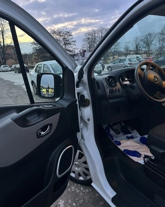 Renault Trafic cena 51900 przebieg: 177616, rok produkcji 2017 z Wołomin małe 67